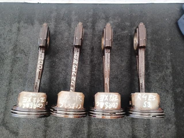 bontott OPEL CORSA C Dugattyú