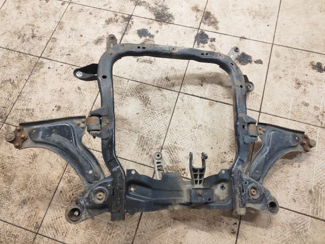 bontott OPEL CORSA C Első Bölcső