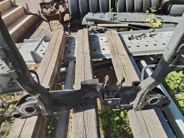 bontott OPEL CORSA C Első Bölcső