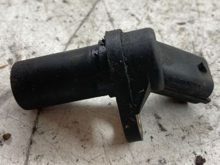 bontott OPEL CORSA C Főtengely Fordulatszám Jeladó