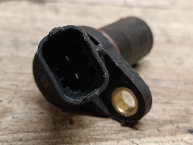 bontott OPEL CORSA C Főtengely Fordulatszám Jeladó