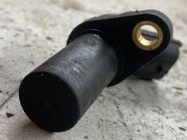 bontott OPEL CORSA C Főtengely Fordulatszám Jeladó