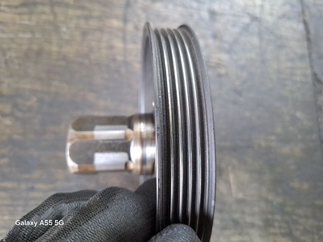 bontott OPEL CORSA C Főtengely Szíjtárcsa