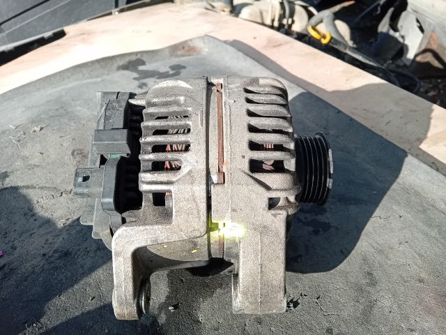bontott OPEL CORSA C Generátor