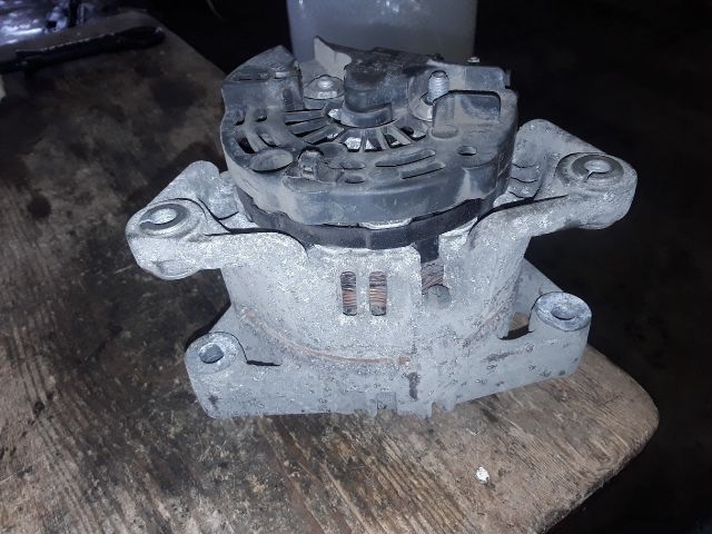 bontott OPEL CORSA C Generátor