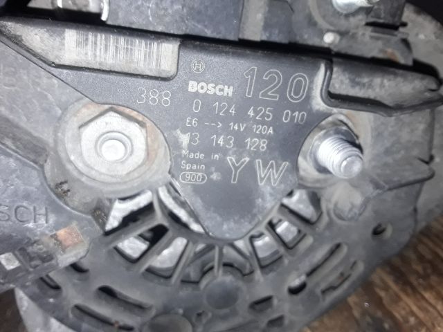 bontott OPEL CORSA C Generátor