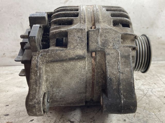 bontott OPEL CORSA C Generátor