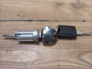 bontott OPEL CORSA C Gyújtáskapcsoló Házzal