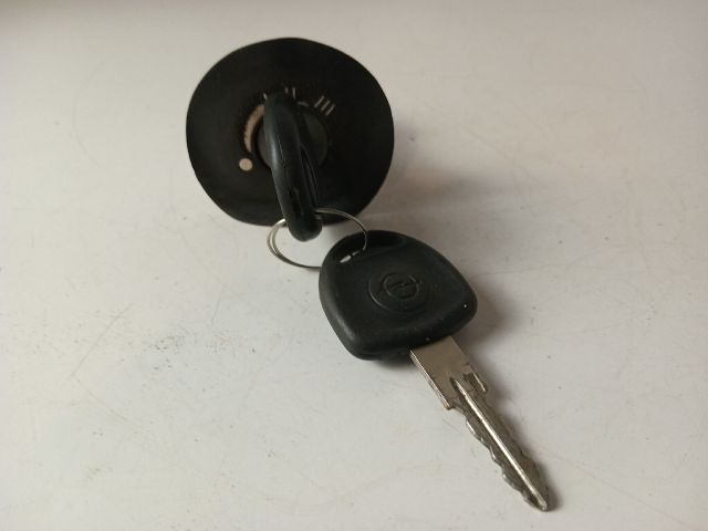 bontott OPEL CORSA C Gyújtáskapcsoló