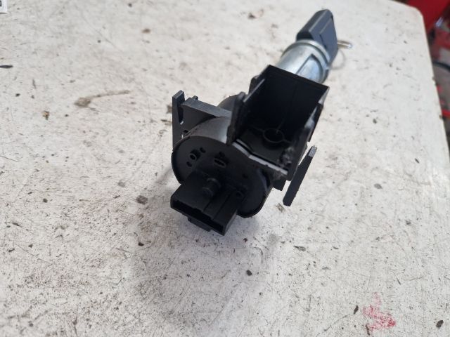 bontott OPEL CORSA C Gyújtáskapcsoló