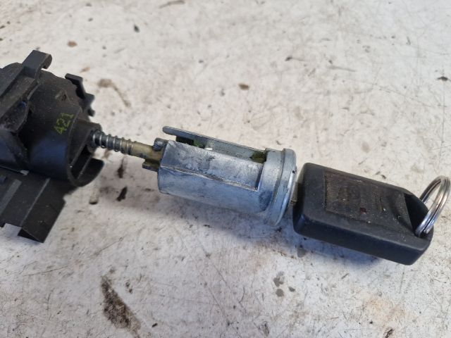 bontott OPEL CORSA C Gyújtáskapcsoló