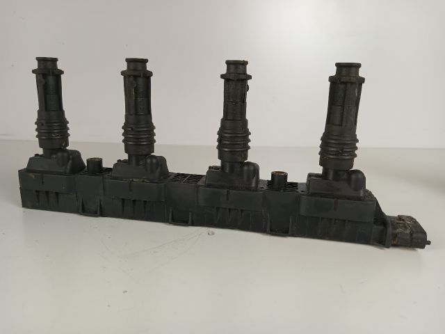 bontott OPEL CORSA C Gyújtótrafó