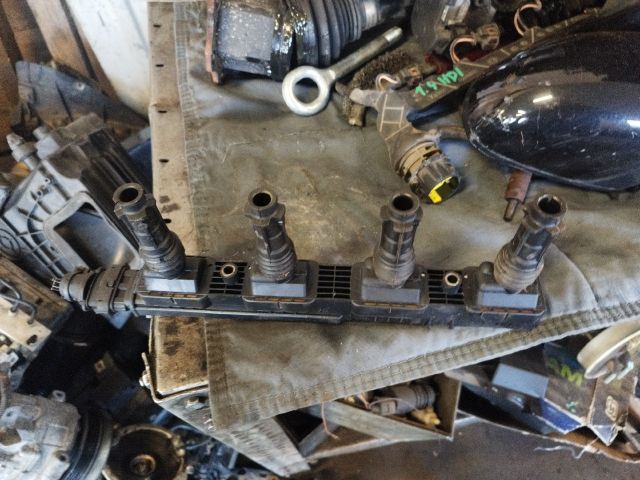 bontott OPEL CORSA C Gyújtótrafó