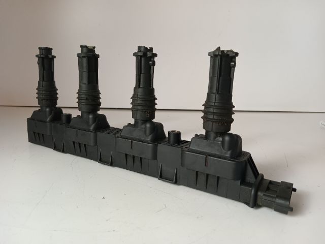 bontott OPEL CORSA C Gyújtótrafó