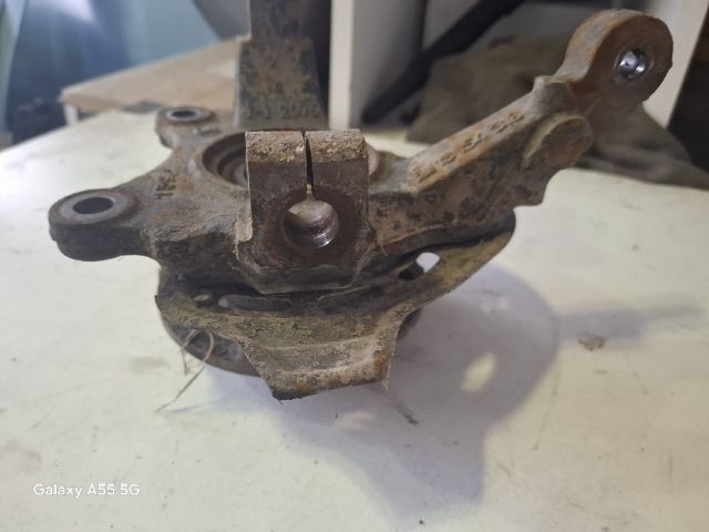 bontott OPEL CORSA C Jobb első Csonkállvány Kerékaggyal