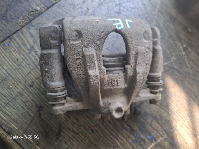 bontott OPEL CORSA C Jobb első Féknyereg Munkahengerrel