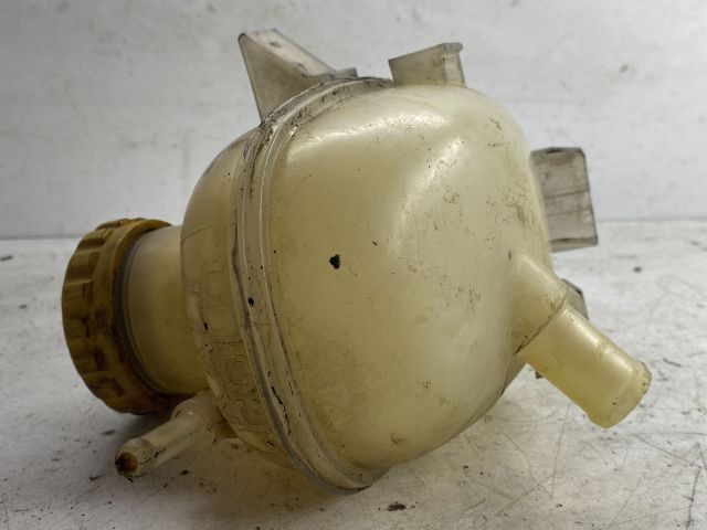 bontott OPEL CORSA C Kiegyenlítő Tartály