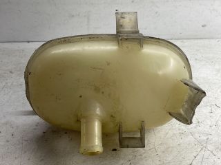 bontott OPEL CORSA C Kiegyenlítő Tartály