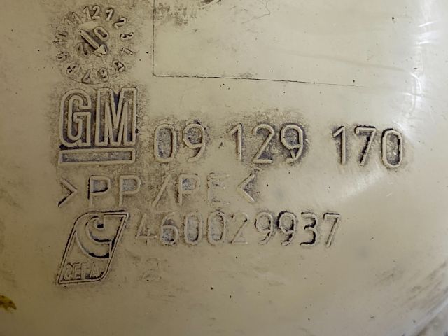 bontott OPEL CORSA C Kiegyenlítő Tartály