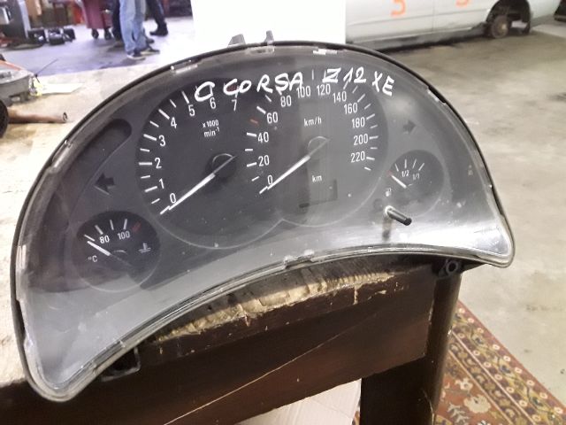 bontott OPEL CORSA C Kilométeróra