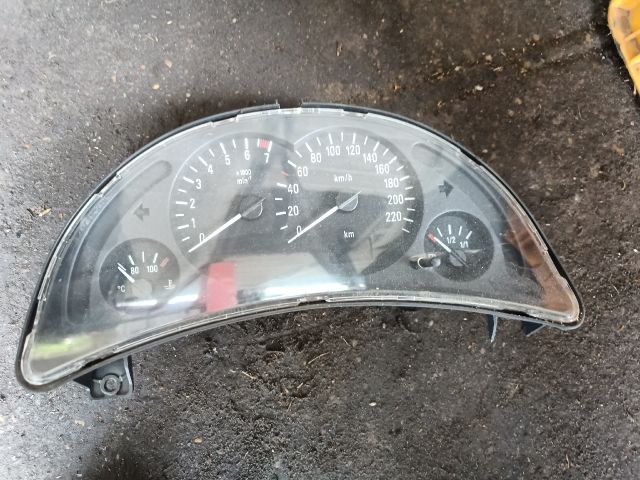 bontott OPEL CORSA C Kilométeróra