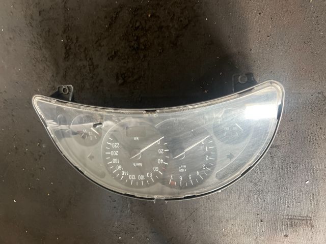 bontott OPEL CORSA C Kilométeróra