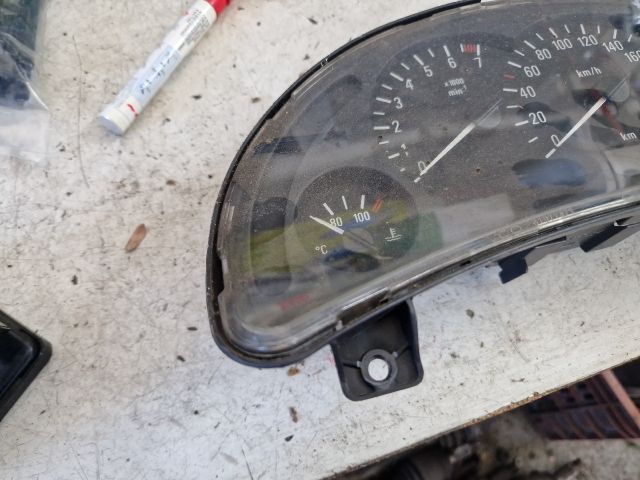 bontott OPEL CORSA C Kilométeróra