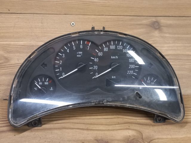 bontott OPEL CORSA C Kilométeróra