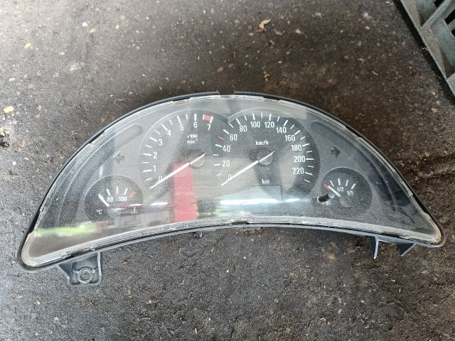 bontott OPEL CORSA C Kilométeróra