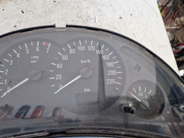 bontott OPEL CORSA C Kilométeróra