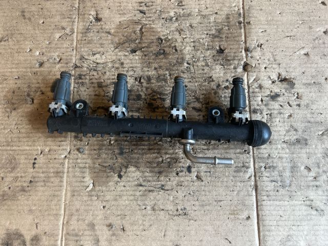 bontott OPEL CORSA C Közösnyomócső