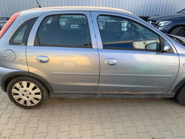 bontott OPEL CORSA C Központi Injektor
