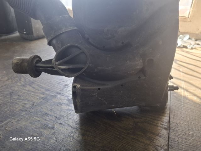 bontott OPEL CORSA C Légszűrő Ház