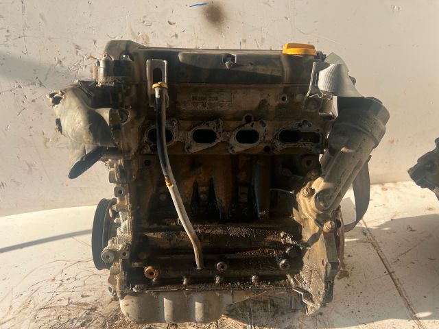 bontott OPEL CORSA C Motor (Fűzött blokk hengerfejjel)