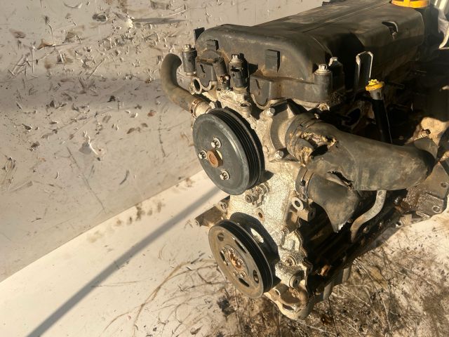 bontott OPEL CORSA C Motor (Fűzött blokk hengerfejjel)