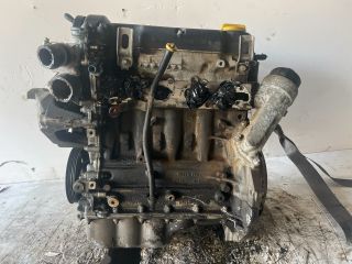 bontott OPEL CORSA C Motor (Fűzött blokk hengerfejjel)