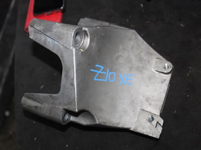 bontott OPEL CORSA C Motor Tartó Bak (Fém)