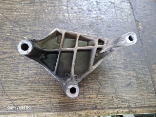 bontott OPEL CORSA C Motor Tartó Bak (Fém)
