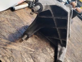 bontott OPEL CORSA C Motor Tartó Bak (Fém)