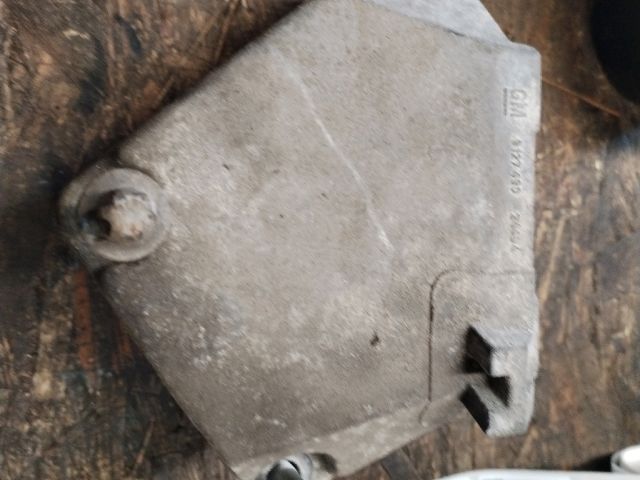 bontott OPEL CORSA C Motor Tartó Bak (Fém)