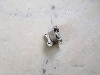 bontott OPEL CORSA C Motor Tartó Bak Jobb