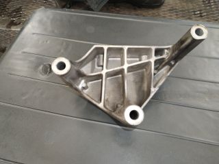 bontott OPEL CORSA C Motor Tartó Bak Jobb