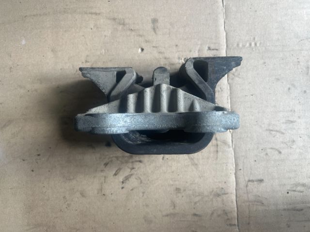 bontott OPEL CORSA C Motor Tartó Bak (Pozíciófüggetlen)