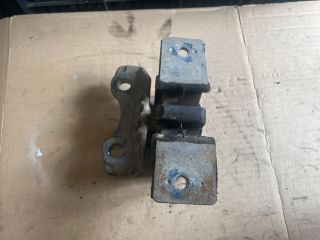 bontott OPEL CORSA C Motor Tartó Bak (Pozíciófüggetlen)