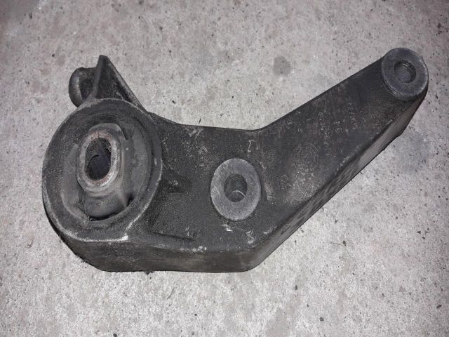bontott OPEL CORSA C Motor Tartó Bak (Pozíciófüggetlen)