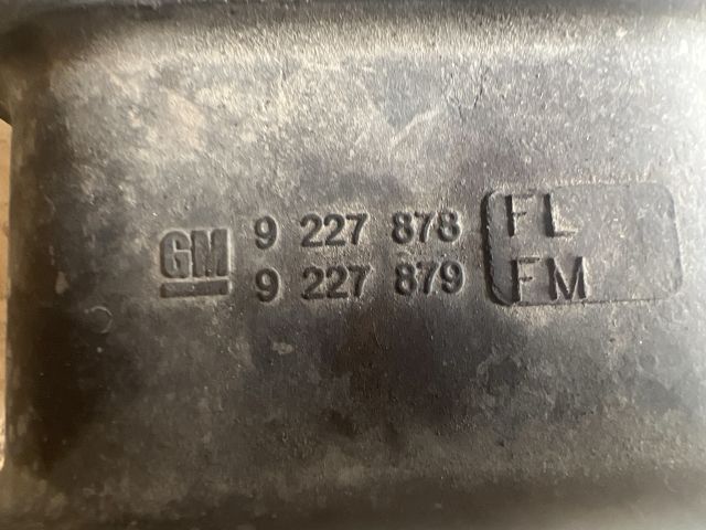 bontott OPEL CORSA C Motor Tartó Bak (Pozíciófüggetlen)