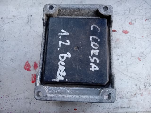 bontott OPEL CORSA C Motorvezérlő
