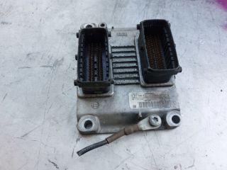 bontott OPEL CORSA C Motorvezérlő