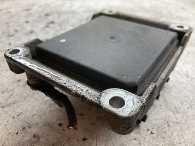 bontott OPEL CORSA C Motorvezérlő