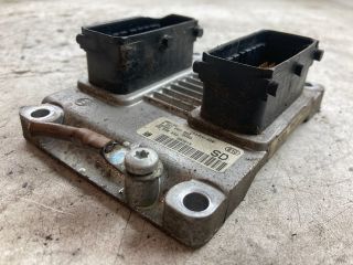 bontott OPEL CORSA C Motorvezérlő